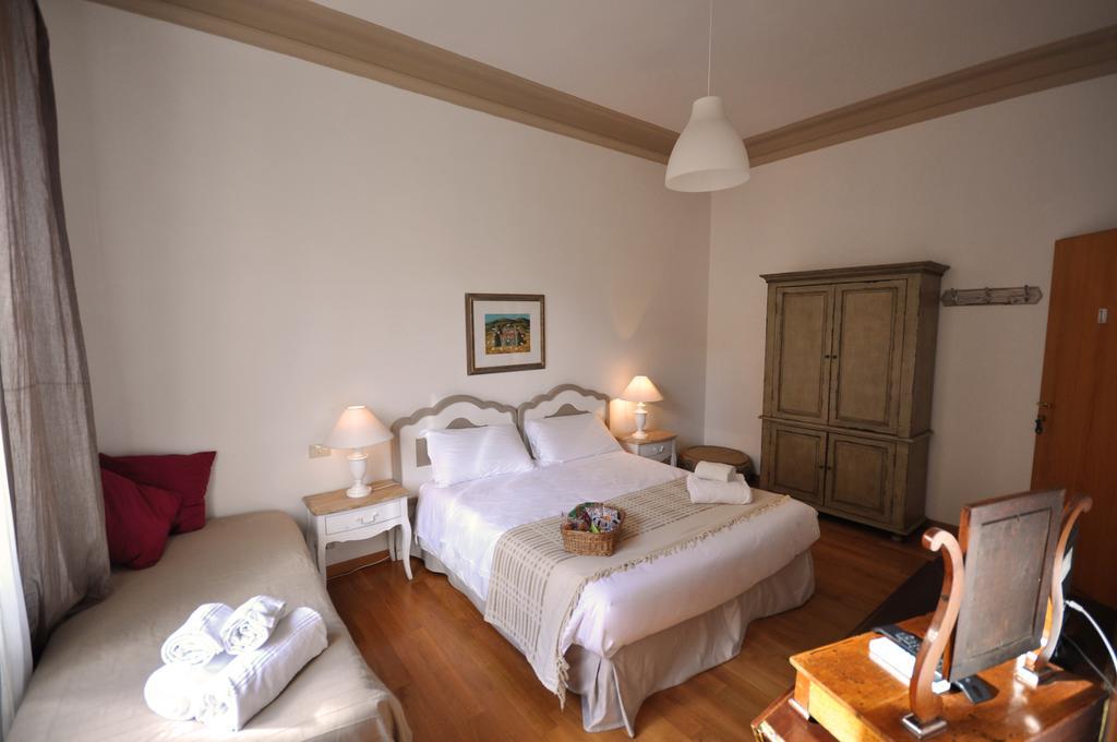 Le Suites Di Tevere Home Rome Bilik gambar