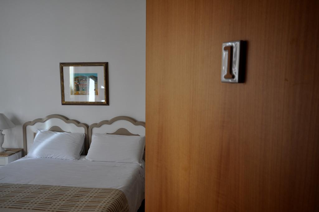 Le Suites Di Tevere Home Rome Bilik gambar